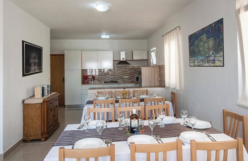 Sevid House | 6 bedroom gorgeous home in Sevid