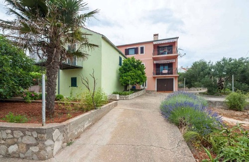 Bozava Apartment | 60 m² Apartment ∙ 2 bedrooms ∙ 6 guests