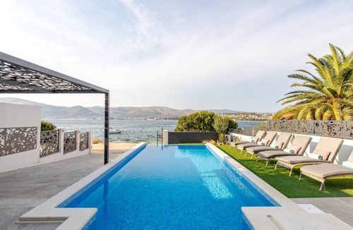 Okrug Villa | 600 m² Villa ∙ 7 bedrooms ∙ 16 guests