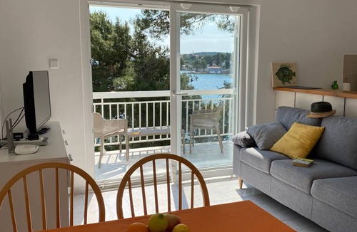 Lumbarda Apartment | 62 m² Apartment ∙ 3 bedrooms ∙ 5 guests