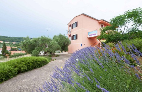 Bozava Apartment | 63 m² Apartment ∙ 2 bedrooms ∙ 6 guests