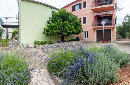 Bozava Apartment | 63 m² Apartment ∙ 2 bedrooms ∙ 6 guests