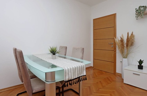 Pag Apartment | 63 m² Apartment ∙ 2 bedrooms ∙ 5 guests
