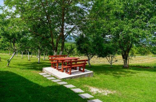 Dreznik Grad Apartment | 65 m² Apartment ∙ 2 bedrooms ∙ 4 guests