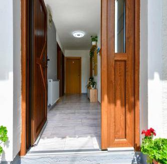 Dreznik Grad Apartment | 65 m² Apartment ∙ 2 bedrooms ∙ 4 guests