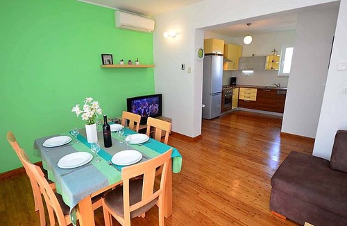 Tribunj Apartment | 65 m² Apartment ∙ 2 bedrooms ∙ 5 guests