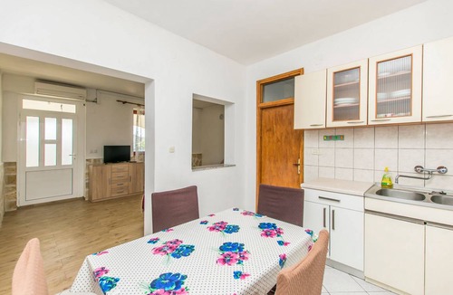 Grebastica Apartment | 65 m² Apartment ∙ 2 bedrooms ∙ 5 guests