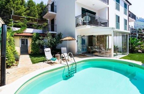 Ivan Dolac Apartment | 65 m² Apartment ∙ 2 bedrooms ∙ 4 guests