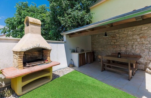 Bubani House | 65 m² House ∙ 2 bedrooms ∙ 4 guests