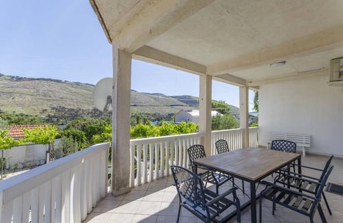 Grebastica Apartment | 68 m² Apartment ∙ 2 bedrooms ∙ 5 guests