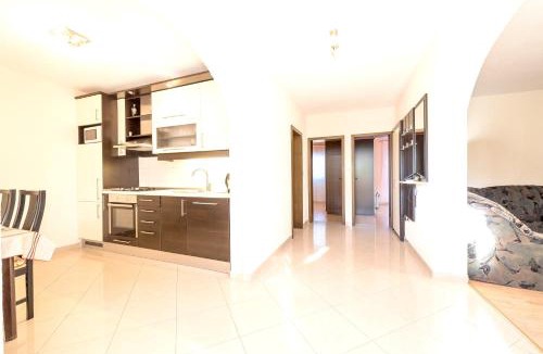 Privlaka House | 7 bedrooms house with private pool enclosed garden and wifi at Sabunike