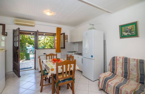 Drasnice Apartment | 70 m² Apartment ∙ 2 bedrooms ∙ 5 guests