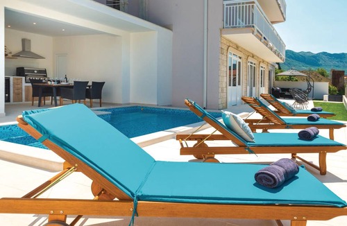 Prijevor Apartment | 70 m² Apartment ∙ 3 bedrooms ∙ 6 guests