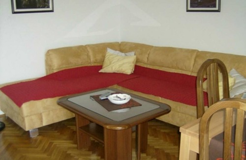 Komarna Apartment | 75 m² Apartment ∙ 2 bedrooms ∙ 5 guests