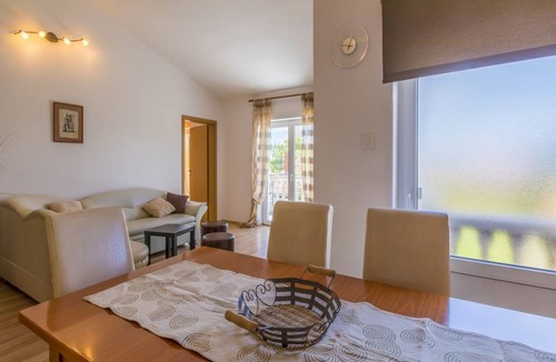 Jadranovo Apartment | 75 m² Apartment ∙ 3 bedrooms ∙ 6 guests