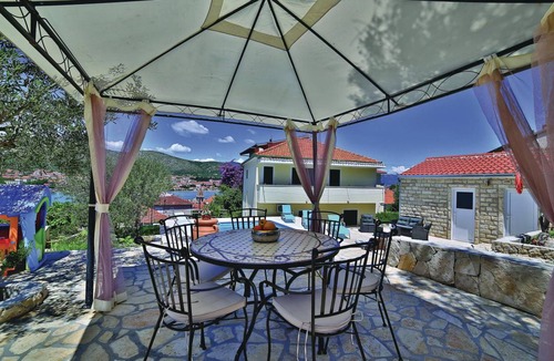 Trogir Apartment | 76 m² Apartment ∙ 3 bedrooms ∙ 5 guests
