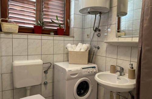 Vrpolje Apartment | 78 m² Apartment ∙ 2 bedrooms ∙ 4 guests