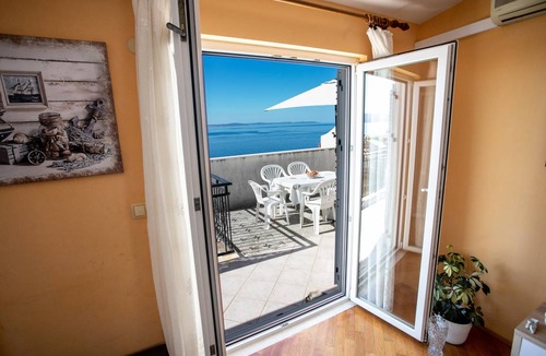 Dugi Rat Apartment | 79 m² Apartment ∙ 3 bedrooms ∙ 6 guests