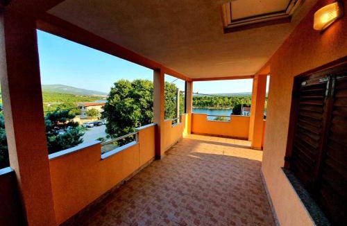 Obrovac Apartment | 80 m² Apartment ∙ 2 bedrooms ∙ 7 guests