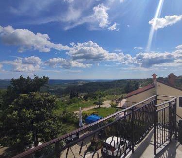 Groznjan Apartment | 80 m² Apartment ∙ 2 bedrooms ∙ 5 guests