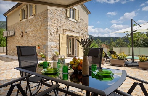 Livade Villa | 80 m² Villa ∙ 2 bedrooms ∙ 4 guests