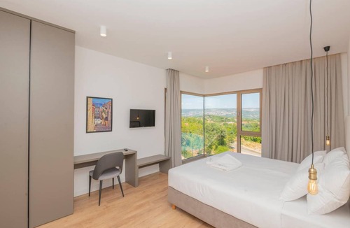 Zmijavci Villa | 800 m² Villa ∙ 10 bedrooms ∙ 20 guests