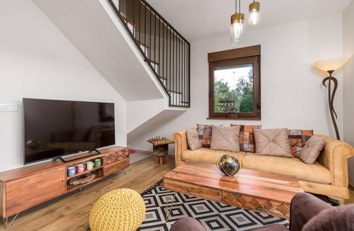Gospic House | 81 m² House ∙ 2 bedrooms ∙ 6 guests