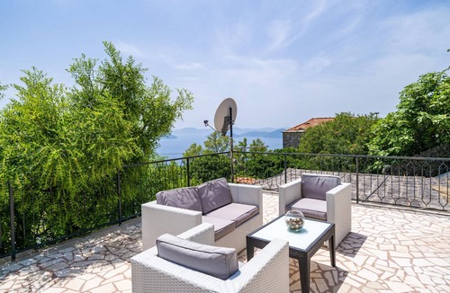 Dubrovacko Primorje House | 83 m² Maisonette ∙ 3 bedrooms ∙ 6 guests