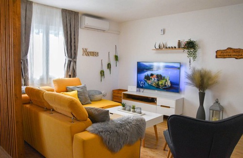 Kastel Novi House | 85 m² House ∙ 2 bedrooms ∙ 4 guests