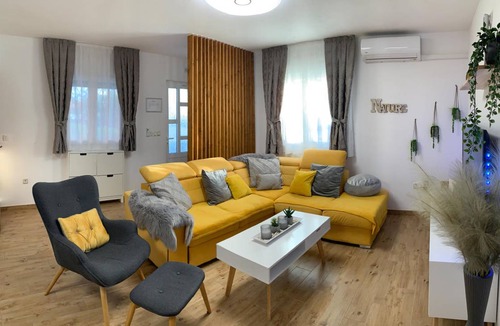 Kastel Novi House | 85 m² House ∙ 2 bedrooms ∙ 4 guests