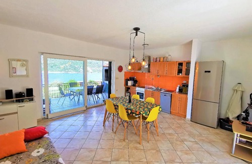 Veliki Drvenik House | 85 m² House ∙ 2 bedrooms ∙ 6 guests