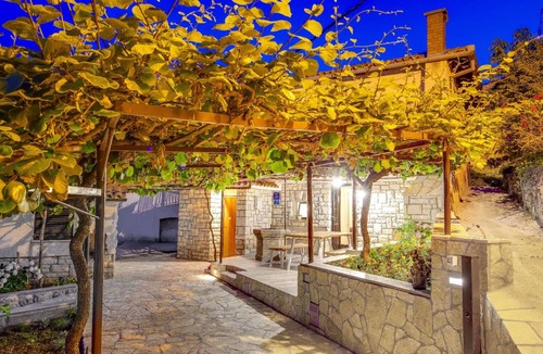 Obrs House | 85 m² House ∙ 3 bedrooms ∙ 5 guests