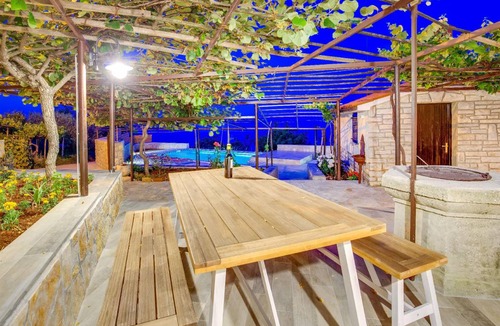 Obrs House | 85 m² House ∙ 3 bedrooms ∙ 5 guests