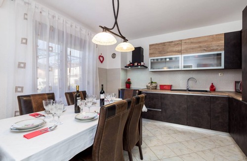 Sarsoni Apartment | 89 m² Apartment ∙ 2 bedrooms ∙ 6 guests
