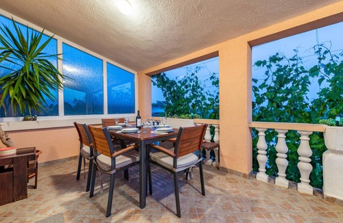 Posedarje House | 89 m² House ∙ 2 bedrooms ∙ 6 guests