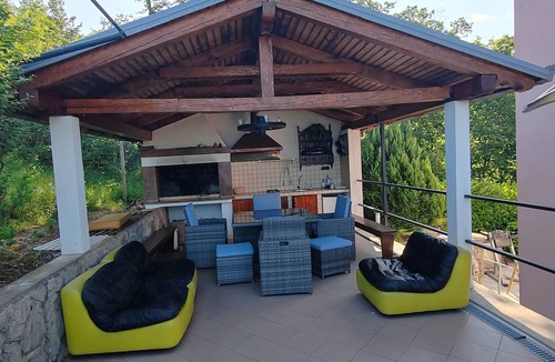 Veprinac Villa | 9 bedroom villa in veprinac