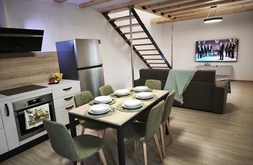 Grandici House | 9 km from the sea, free Wi-Fi, barbecue, dishwasher, washing machine