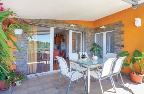 Seget Vranjica Apartment | 90 m² Apartment ∙ 2 bedrooms ∙ 4 guests