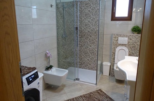 Slavonski Brod Apartment | 90 m² Apartment ∙ 3 bedrooms ∙ 8 guests