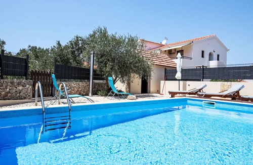 Razanj Apartment | 90 m² Apartment ∙ 3 bedrooms ∙ 6 guests