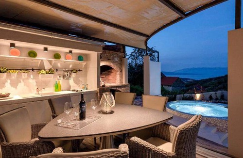 Pitve House | 90 m² House ∙ 3 bedrooms ∙ 8 guests