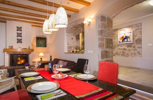 Pitve House | 90 m² House ∙ 3 bedrooms ∙ 8 guests