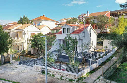 Okrug Gornji House | 92 m² House ∙ 2 bedrooms ∙ 6 guests