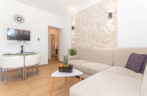 Donje Polje Apartment | 95 m² Apartment ∙ 3 bedrooms ∙ 6 guests