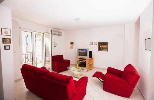 Jesenice Apartment | 98 m² Apartment ∙ 3 bedrooms ∙ 8 guests