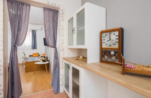Vinisce Apartment | A 2 - Modern apartment with garden 80m from beach