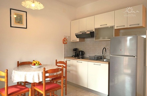 Murine Apartment | A one bedroom apartment for two in a quite location - Begović