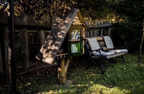 Podeni Cabin | A small house from Transylvania, in the middle of nature, with a wild jacuzzi