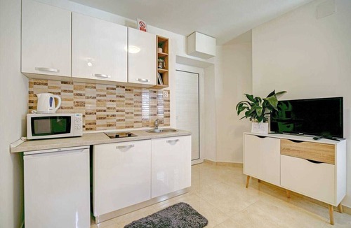 Pile Apartment | A1 Studio Apartments Kalma