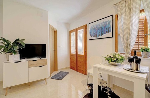 Pile Apartment | A1 Studio Apartments Kalma